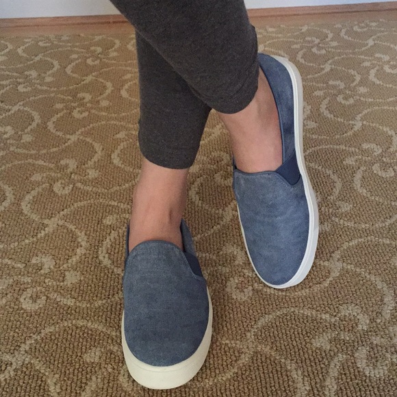 Vince Blair-12 Embossed Suede Slip-On Sneakers - Picture 8 of 8